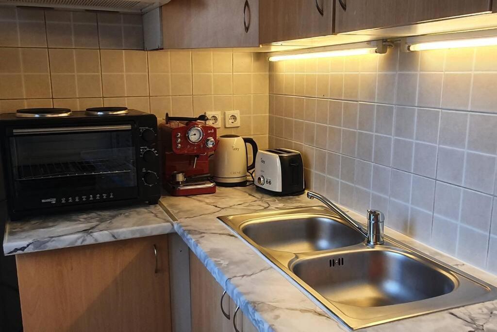 Spacious Beauty In Athens, 55M2, Metro 7' 외부 사진